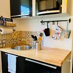 La Maison Des Plantes, Charmante, Atypique Et Cosy Pour 4 Personnes Avec Parking Et Jardin *
