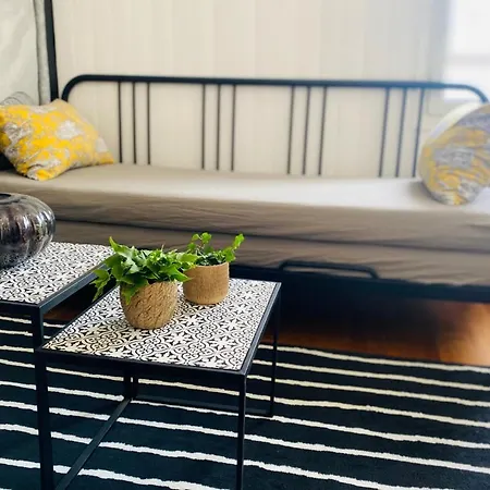 La Maison Des Plantes, Charmante, Atypique Et Cosy Pour 4 Personnes Avec Parking Et Jardin *