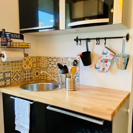 La Maison Des Plantes, Charmante, Atypique Et Cosy Pour 4 Personnes Avec Parking Et Jardin *