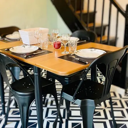 La Maison Des Plantes, Charmante, Atypique Et Cosy Pour 4 Personnes Avec Parking Et Jardin Casa de Férias *